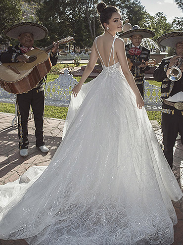 Svatební šaty Svatební šaty - Faris