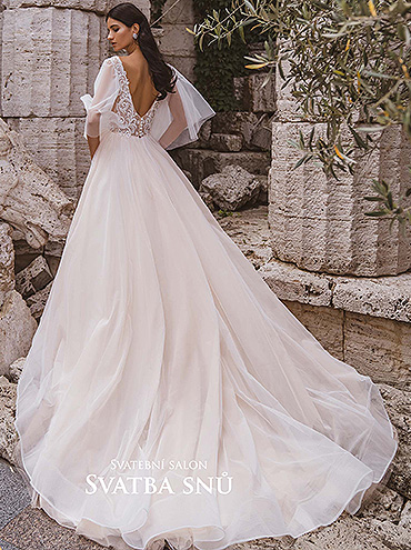 Svatební šaty Svatební šaty - Kenya